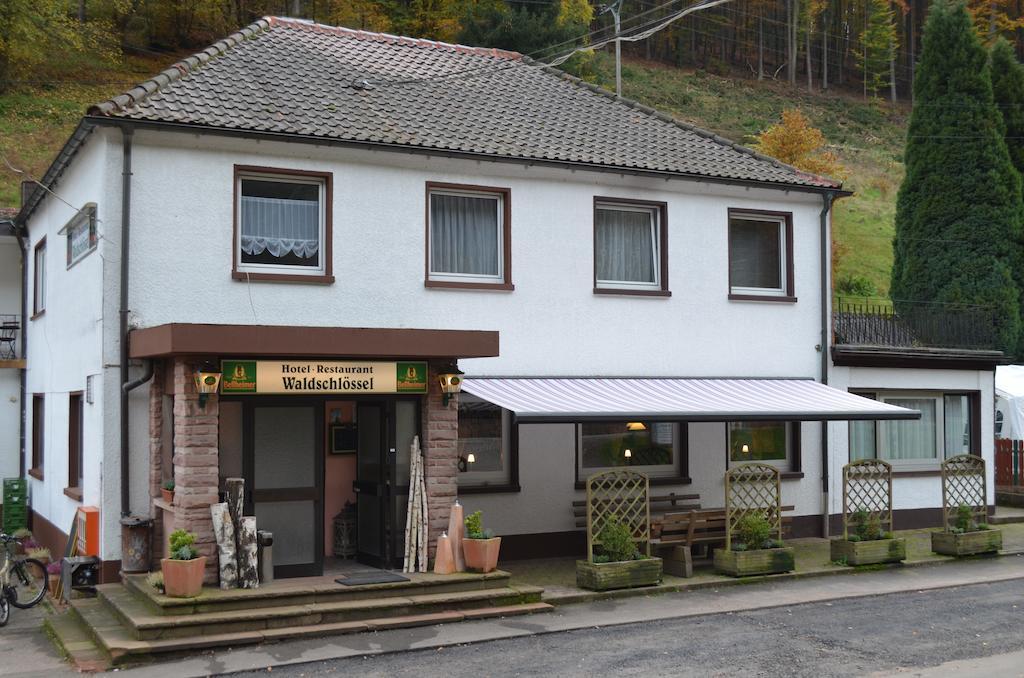 Hotel Restaurant Waldschloessel Speyerbrunn Esterno foto